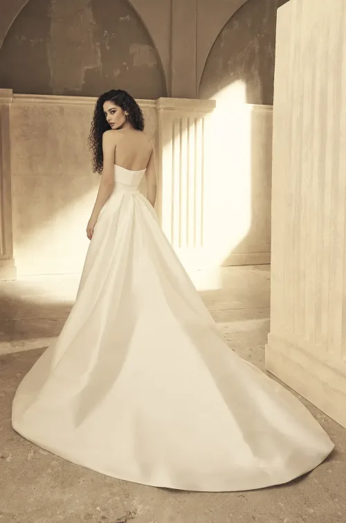 Paloma Blanca P5164 Wedding Dress